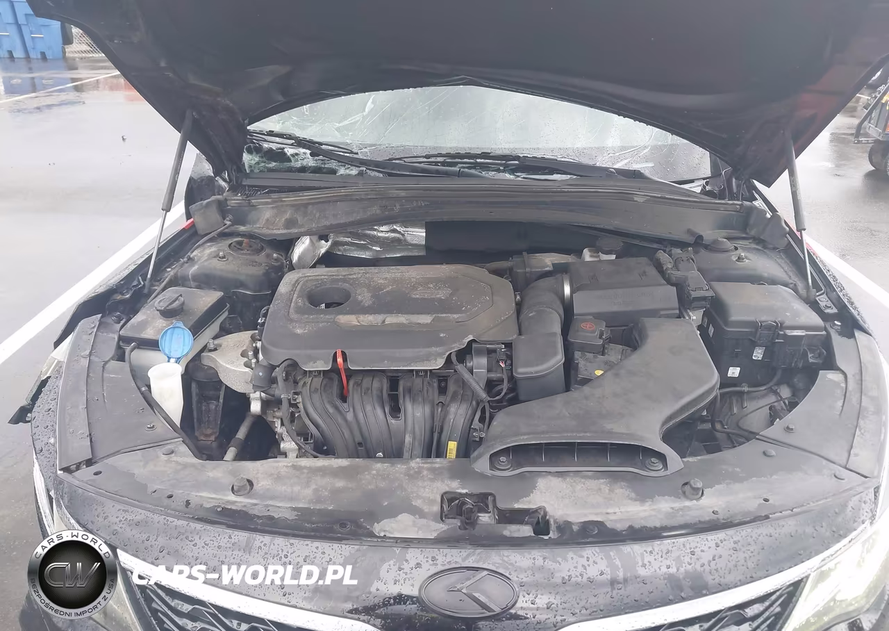 2020 Kia Optima S VIN:5XXGT4L39LG404582 - 10