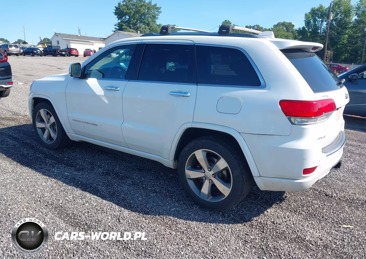 2015 Jeep Grand Cherokee Overland VIN:1C4RJFCTXFC933232 - 3