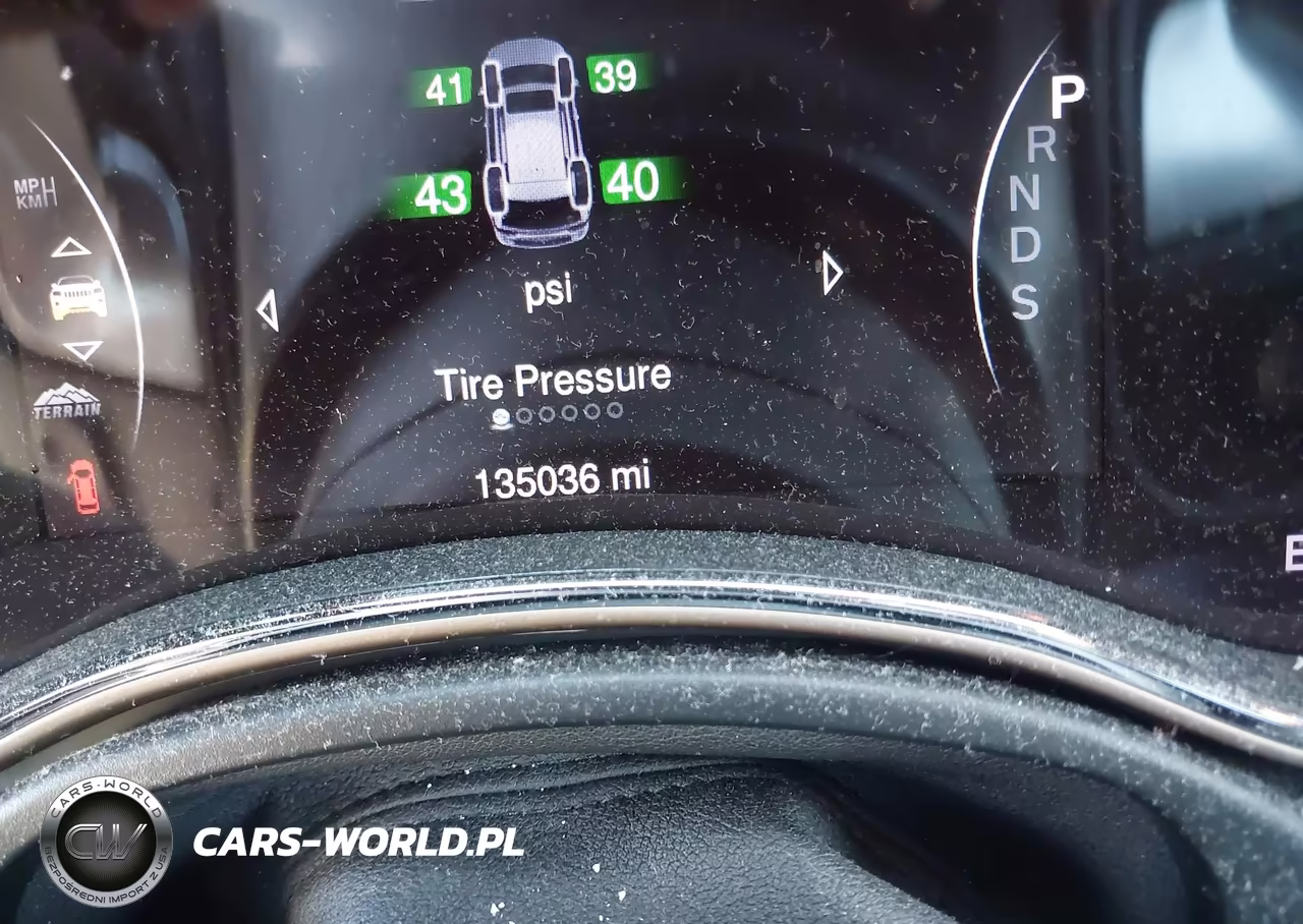 2015 Jeep Grand Cherokee Overland VIN:1C4RJFCTXFC933232 - 7