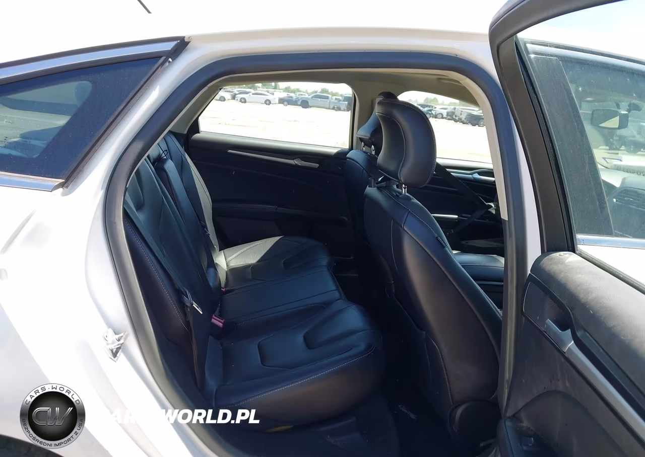 2018 Ford Fusion Titanium VIN:3FA6P0D96JR219633 - 8