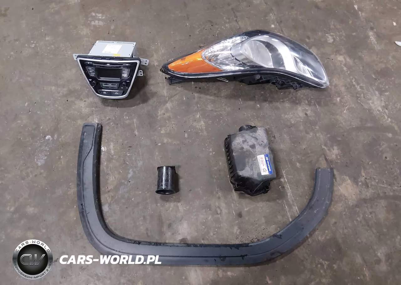 2013 Hyundai Elantra Gls VIN:KMHDH4AE8DU978686 - 18