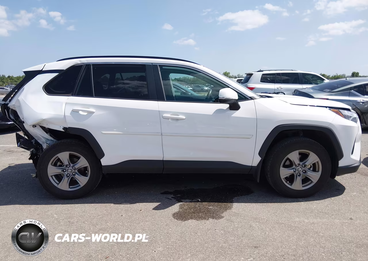2024 Toyota Rav4 Xle VIN:2T3W1RFVXRW361324 - 13