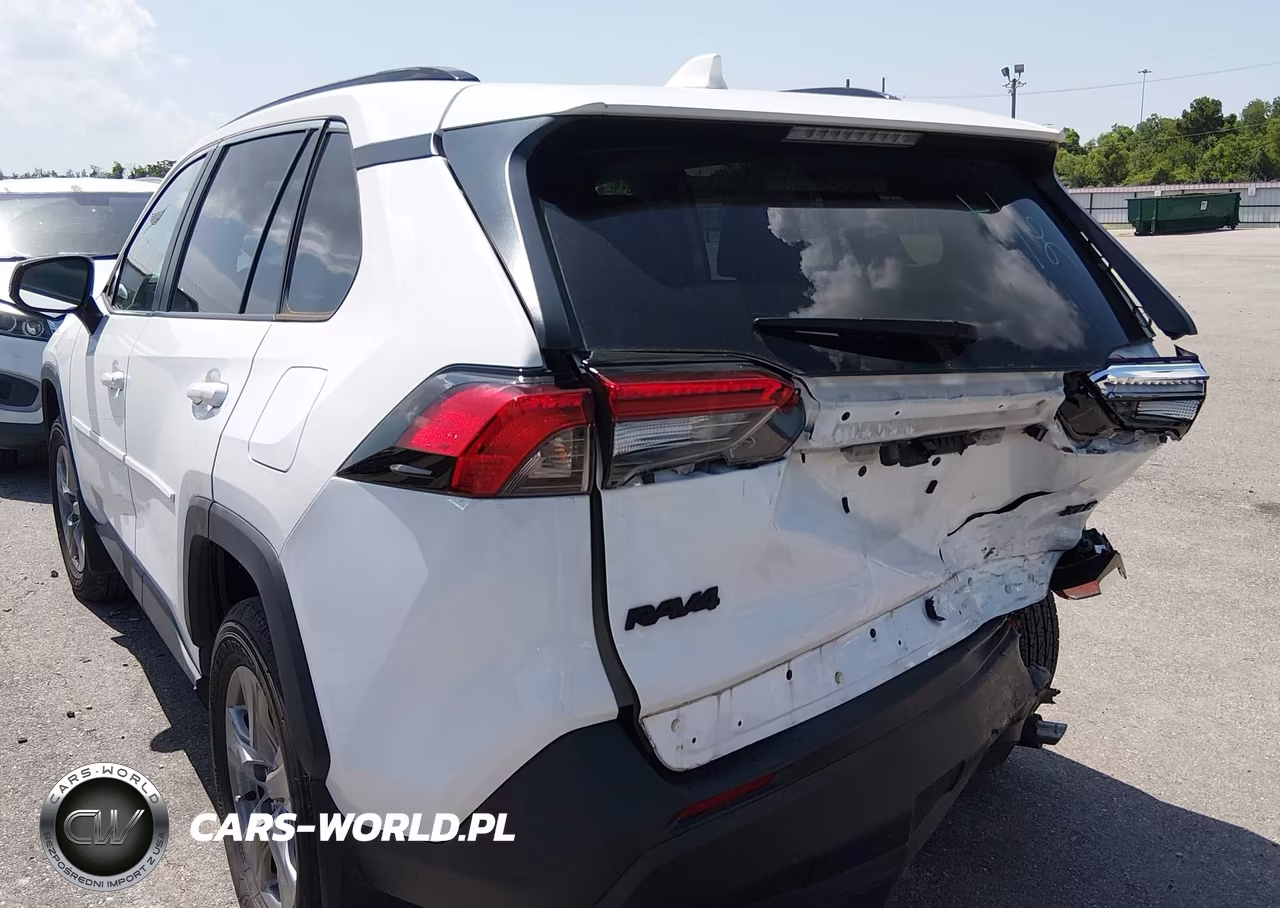 2024 Toyota Rav4 Xle VIN:2T3W1RFVXRW361324 - 3