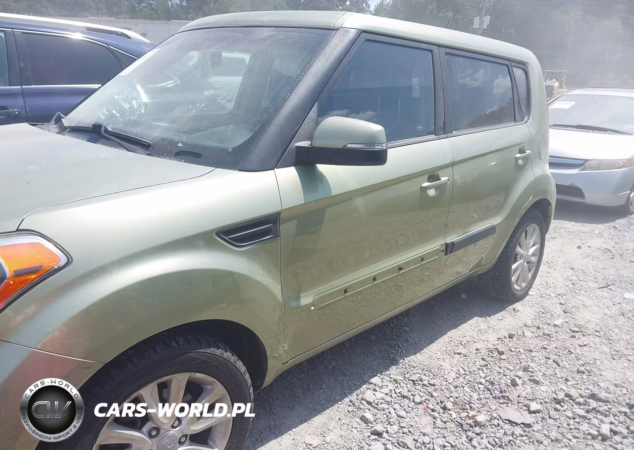 2012 Kia Soul + VIN:KNDJT2A65C7411268 - 6