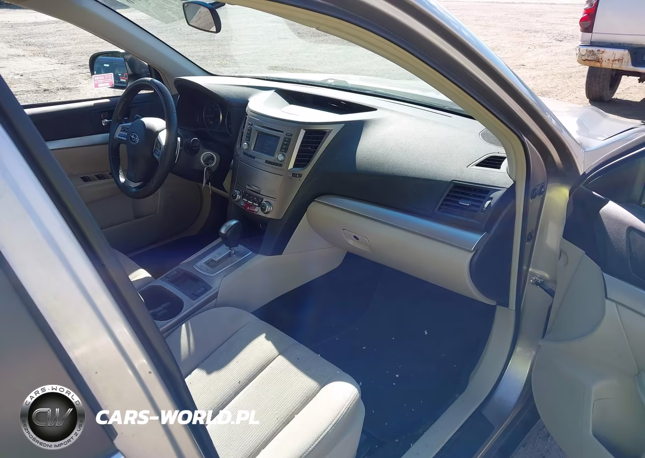 2014 Subaru Outback 2.5I Premium VIN:4S4BRBCC2E3317070 - 5