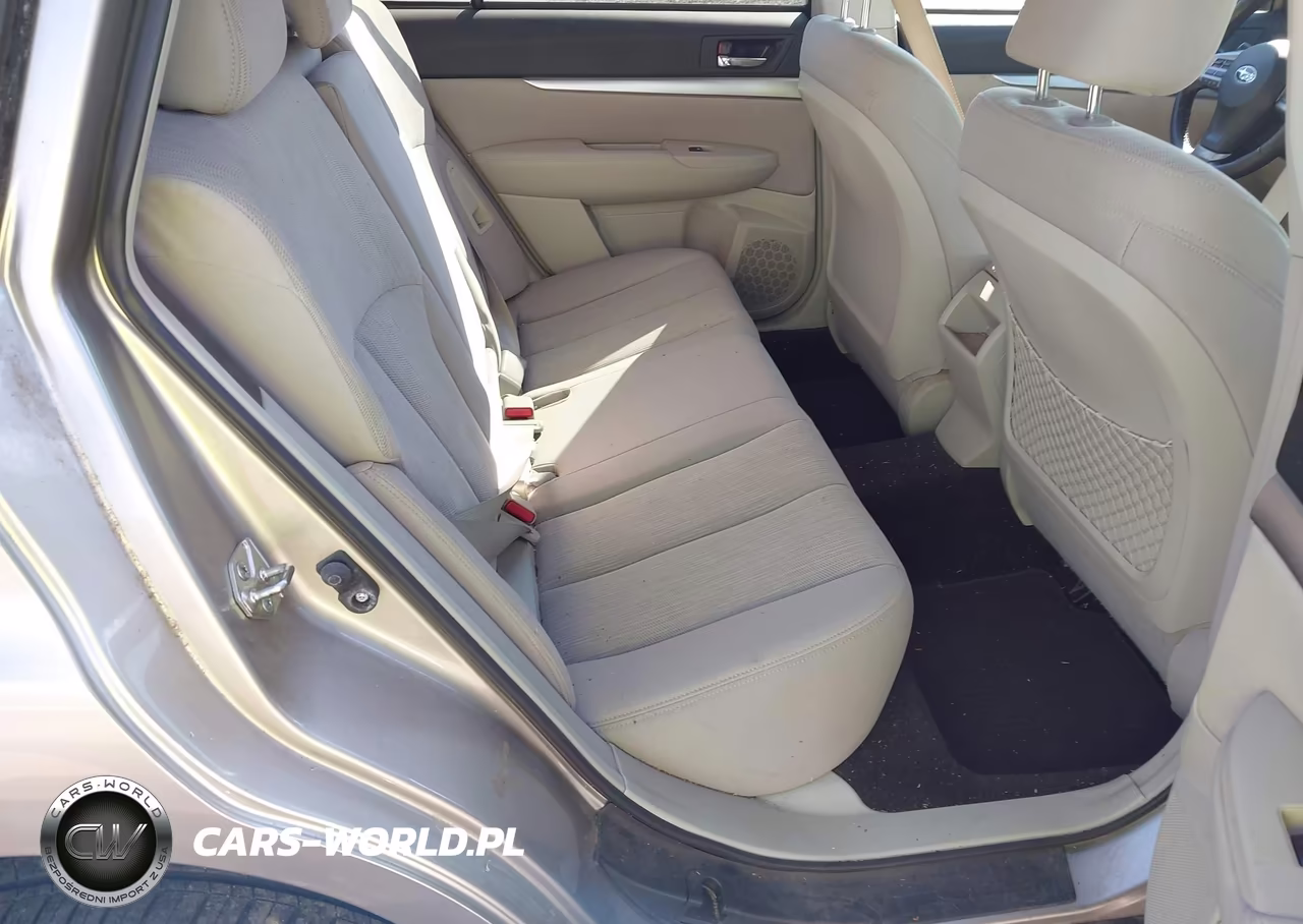 2014 Subaru Outback 2.5I Premium VIN:4S4BRBCC2E3317070 - 8