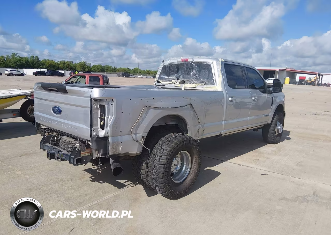 2018 Ford F-350 Lariat VIN:1FT8W3DT0JEB19226 - 4