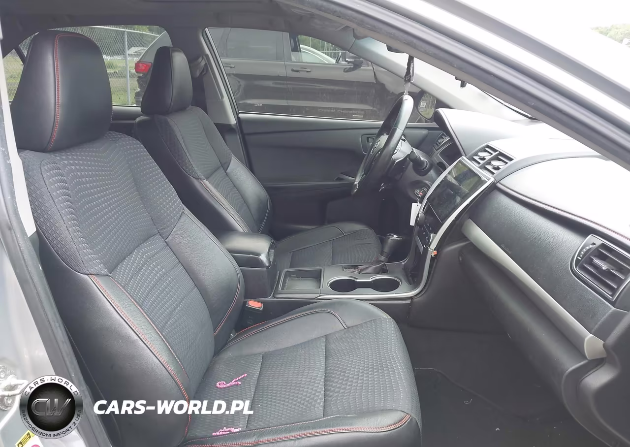 2015 Toyota Camry Se VIN:4T1BF1FK7FU900140 - 5
