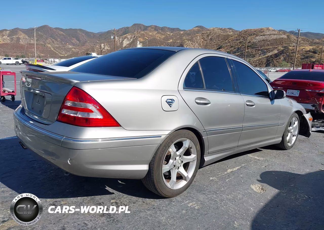 2007 Mercedes-Benz C 230 Sport VIN:WDBRF52H07A929565 - 4