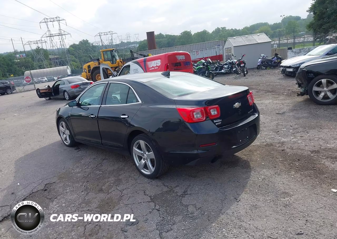 2015 Chevrolet Malibu 2Lz VIN:1G11G5SX2FF267825 - 3