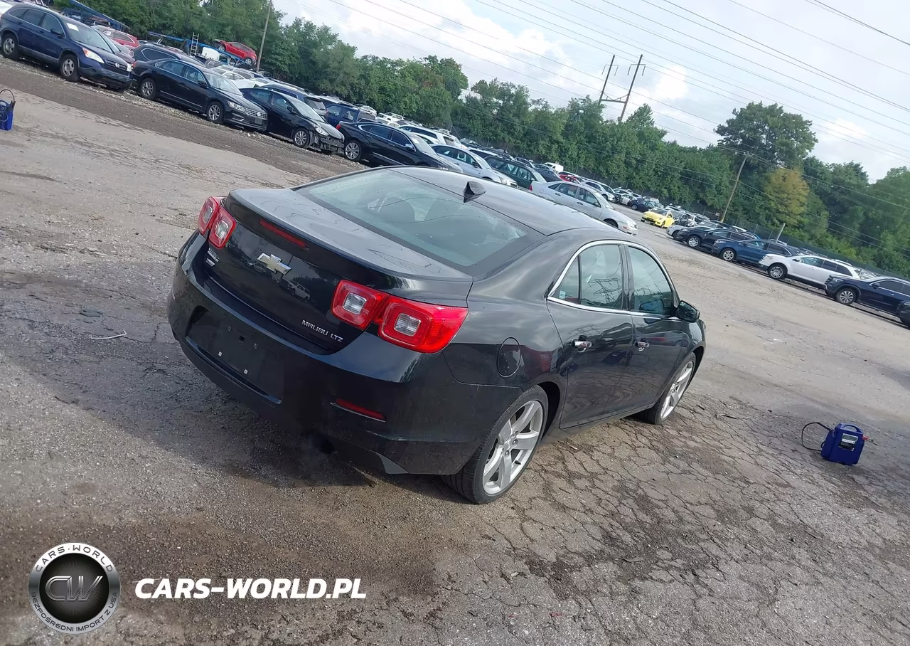 2015 Chevrolet Malibu 2Lz VIN:1G11G5SX2FF267825 - 4