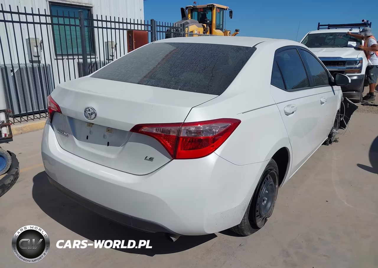 2019 Toyota Corolla Le VIN:5YFBURHE6KP924159 - 4