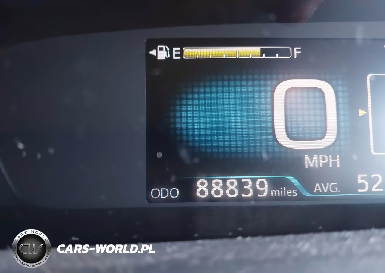 2019 Toyota Prius Le VIN:JTDKARFU8K3086390 - 16