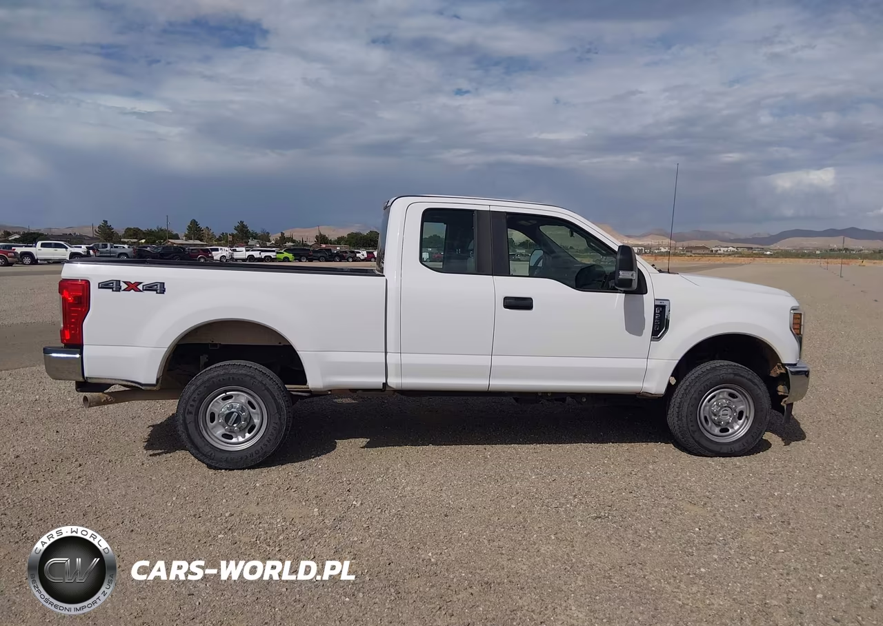 2018 Ford F-250 Xl VIN:1FT7X2B64JEC69954 - 13