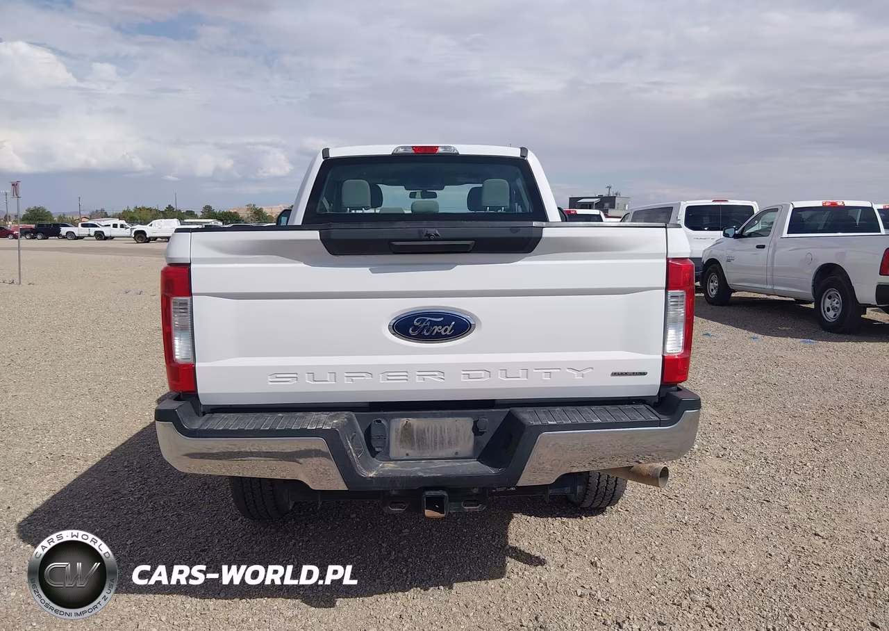 2018 Ford F-250 Xl VIN:1FT7X2B64JEC69954 - 16