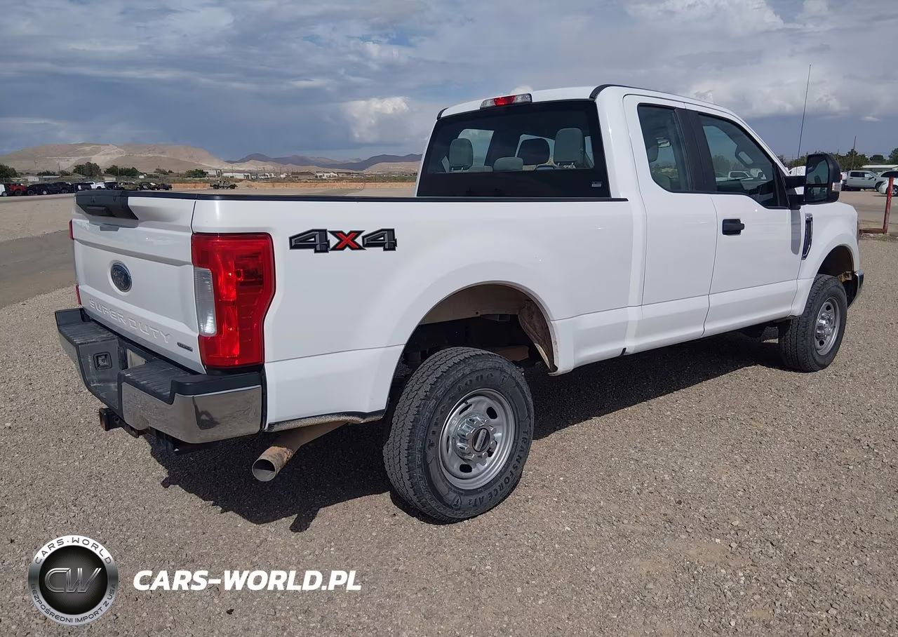 2018 Ford F-250 Xl VIN:1FT7X2B64JEC69954 - 4