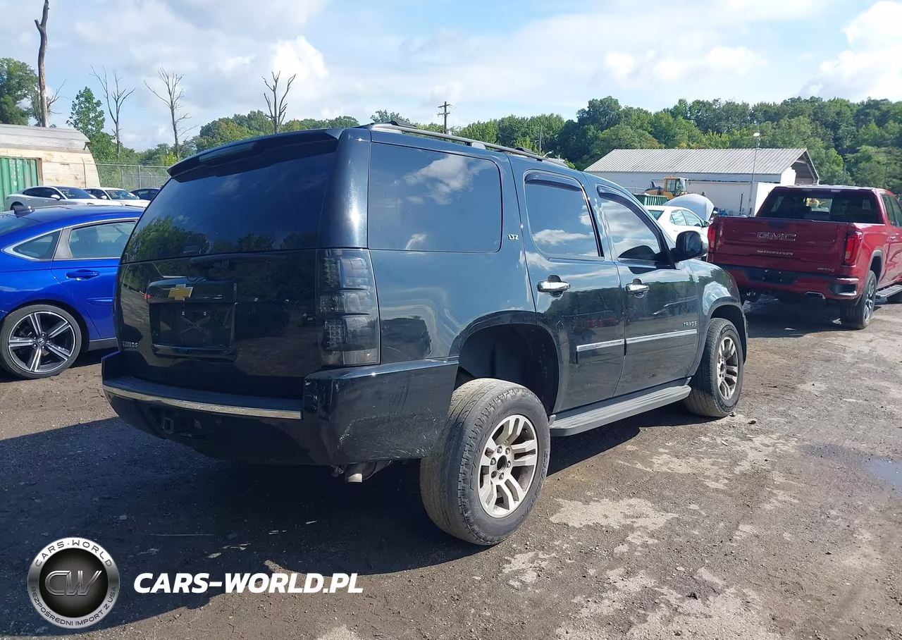 2013 Chevrolet Tahoe Ltz VIN:1GNSKCE0XDR259827 - 4
