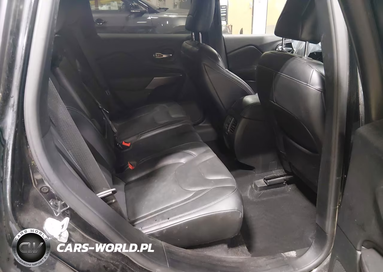 2021 Jeep Cherokee Limited 4X4 VIN:1C4PJMDX9MD153114 - 8