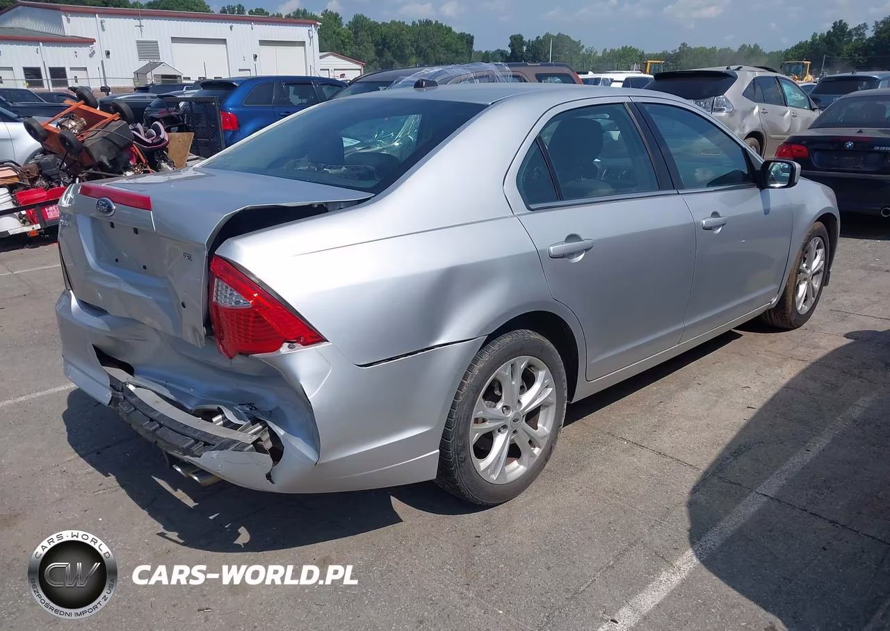 2012 Ford Fusion Se VIN:3FAHP0HA3CR441224 - 4