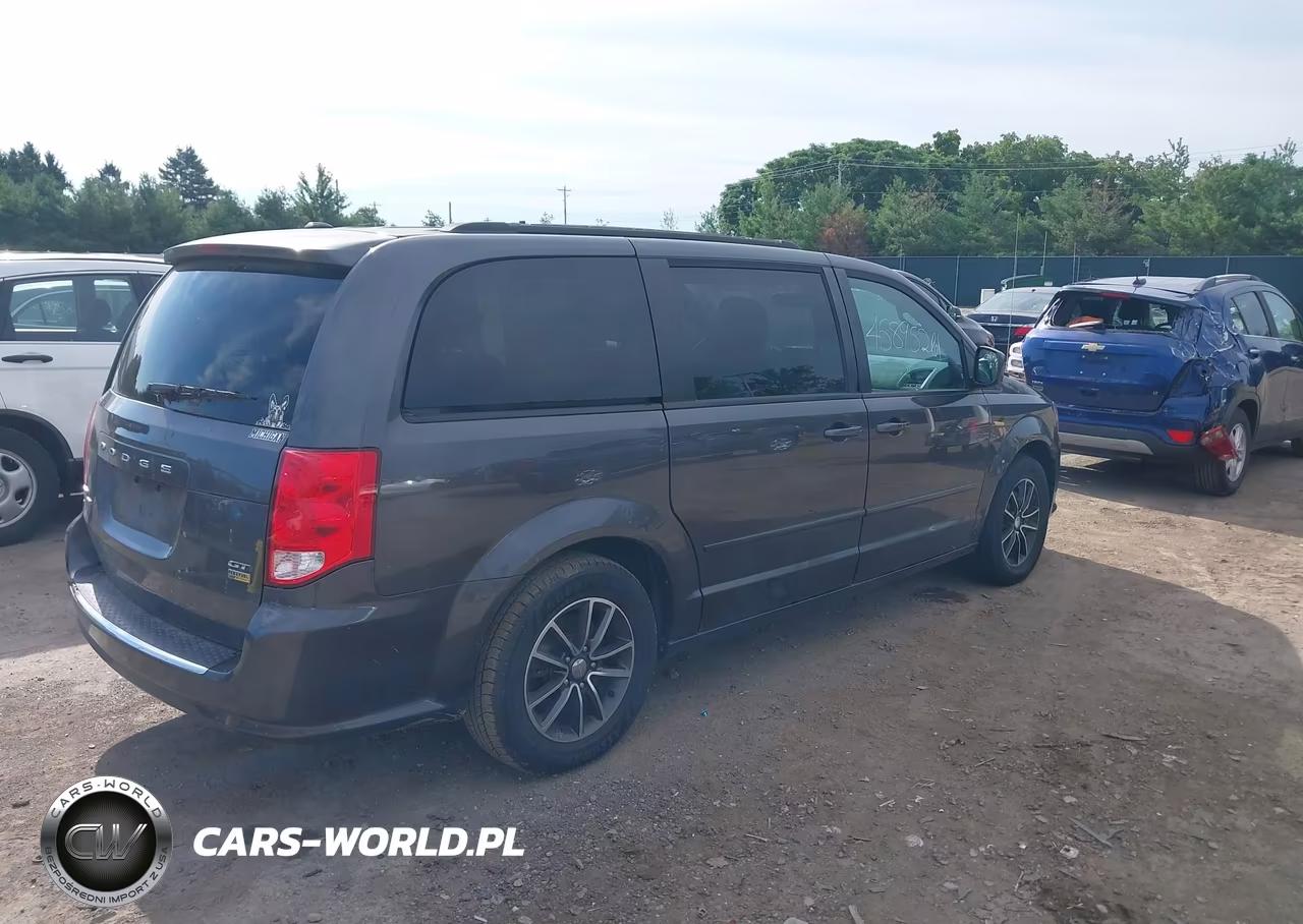 2017 Dodge Grand Caravan Gt VIN:2C4RDGEG4HR673126 - 4