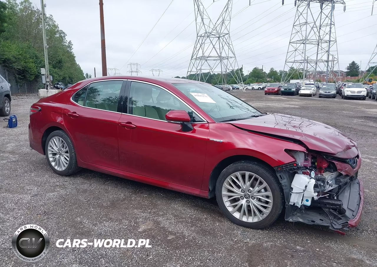 2020 Toyota Camry Hybrid Xle – zdjęcie 1 z 17