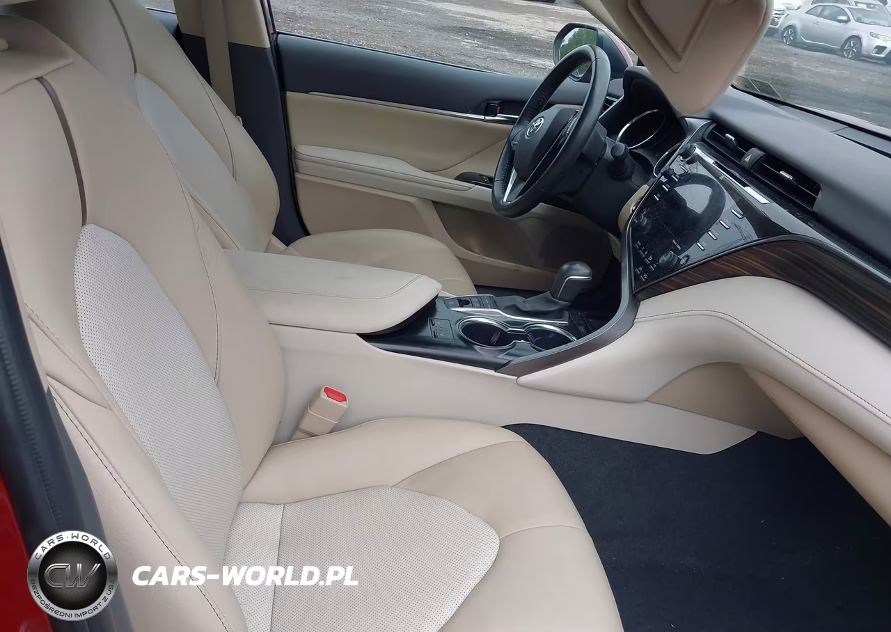 2020 Toyota Camry Hybrid Xle VIN:4T1F31AK8LU017242 - 5