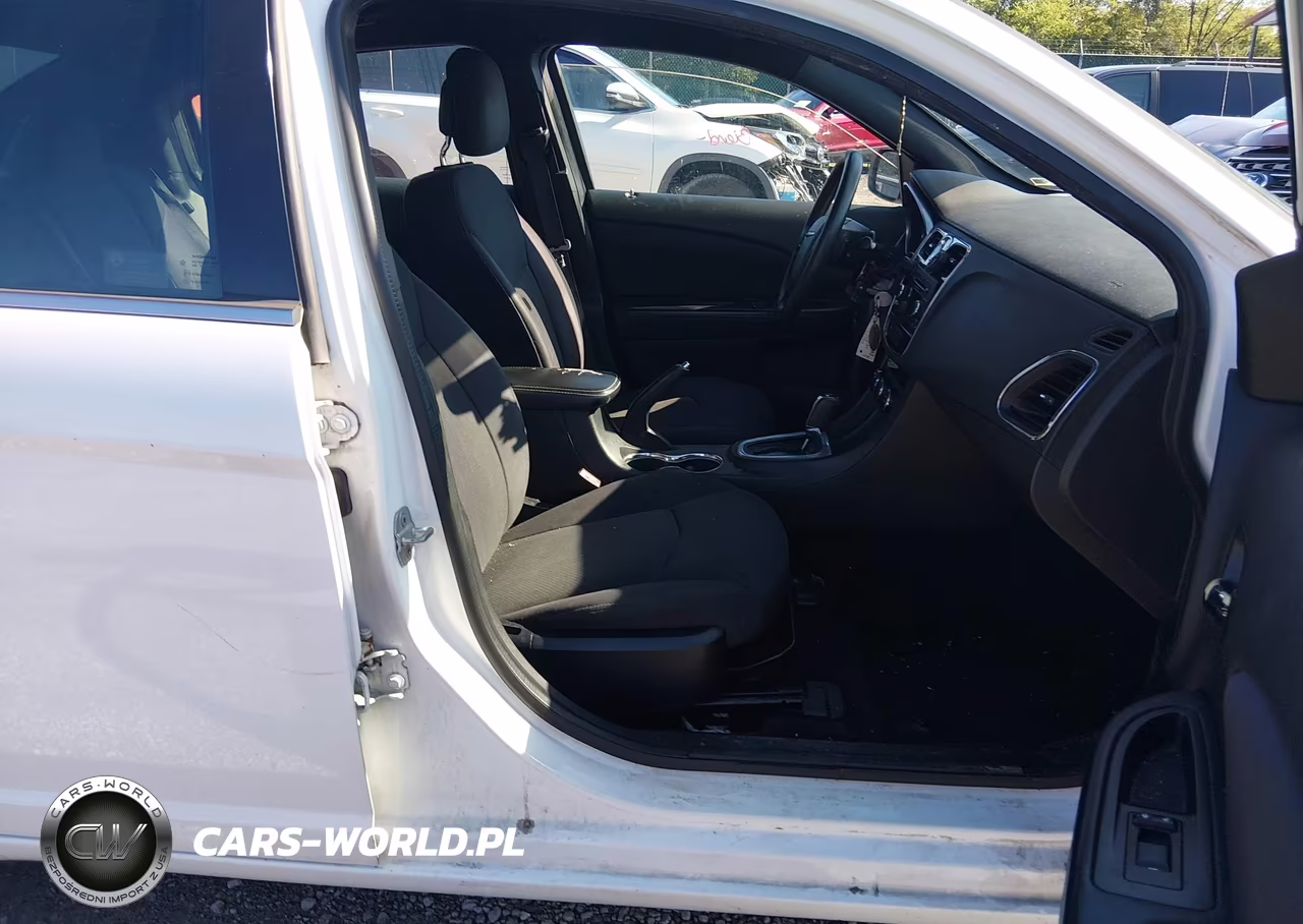 2013 Chrysler 200 Lx VIN:1C3CCBAB7DN671002 - 5