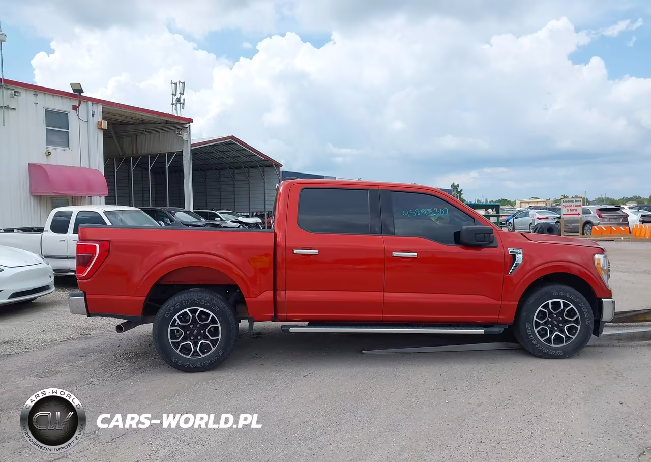 2023 Ford F-150 Xlt VIN:1FTEW1CP0PKF92579 - 13