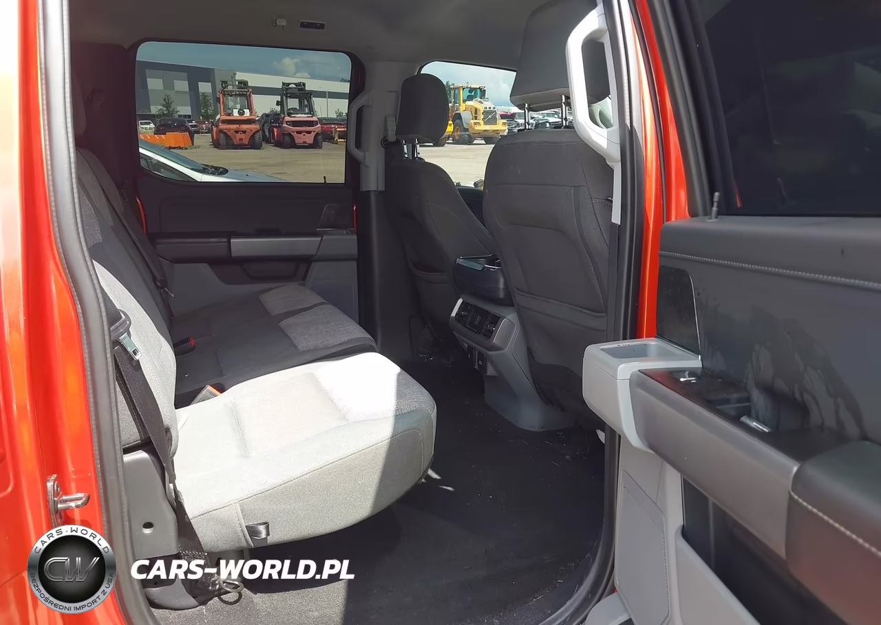 2023 Ford F-150 Xlt VIN:1FTEW1CP0PKF92579 - 8