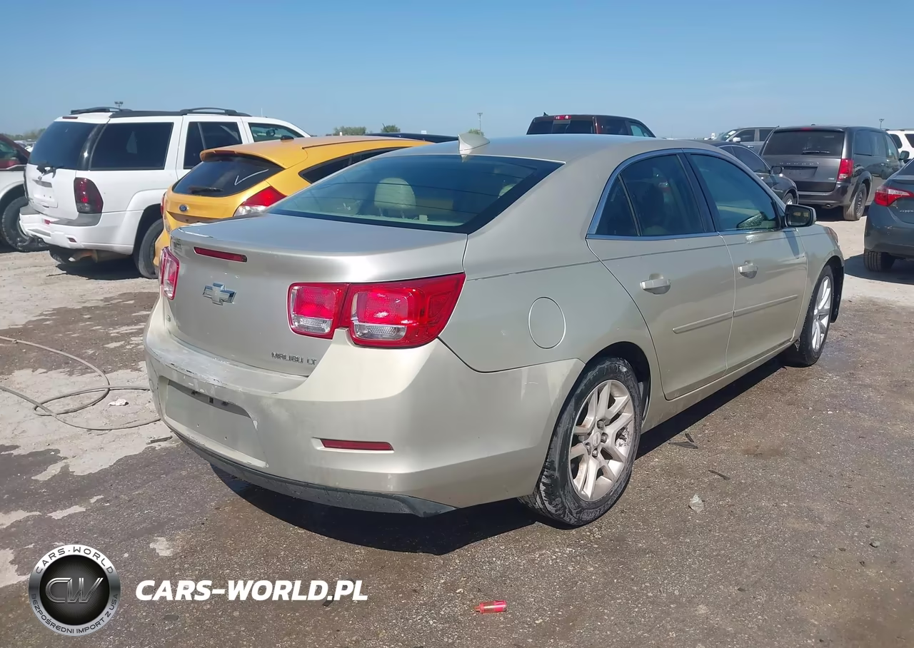 2015 Chevrolet Malibu 1Lt VIN:1G11C5SL2FF194240 - 4