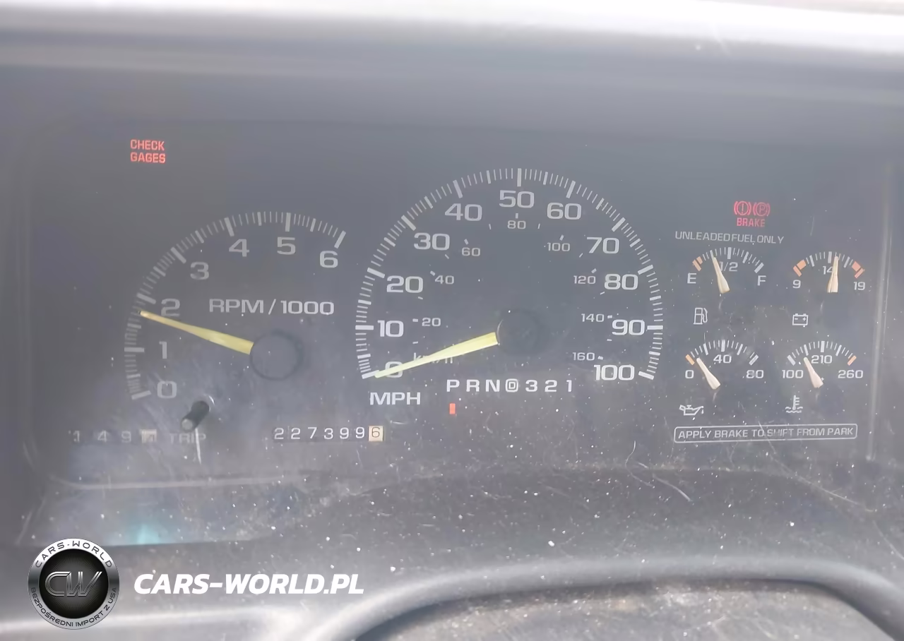 1998 Chevrolet Suburban 1500 VIN:1GNFK16R3WJ325834 - 7