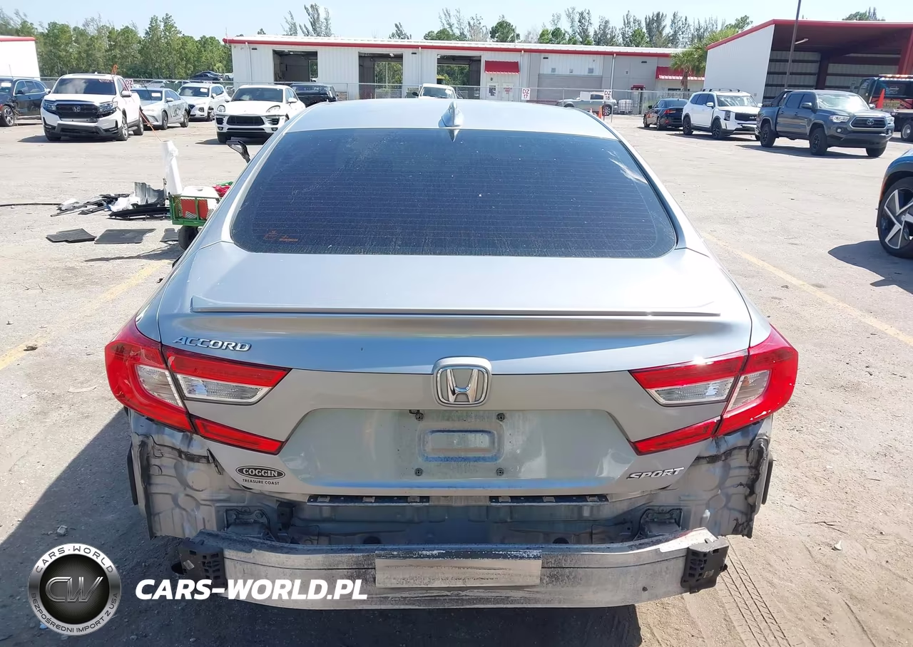 2018 Honda Accord Sport VIN:1HGCV1F33JA192212 - 17