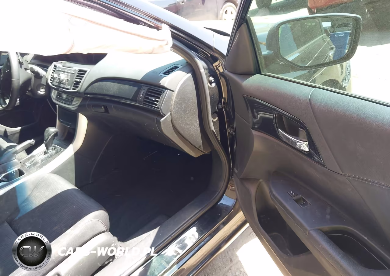 2015 Honda Accord Sport VIN:1HGCR2F50FA135887 - 5