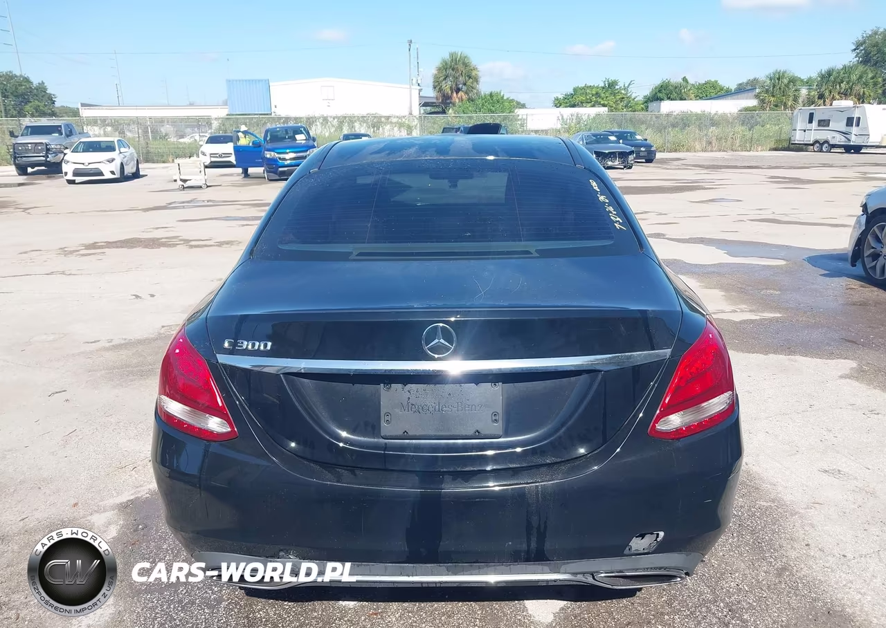 2015 Mercedes-Benz C 300 VIN:55SWF4JB7FU045185 - 16
