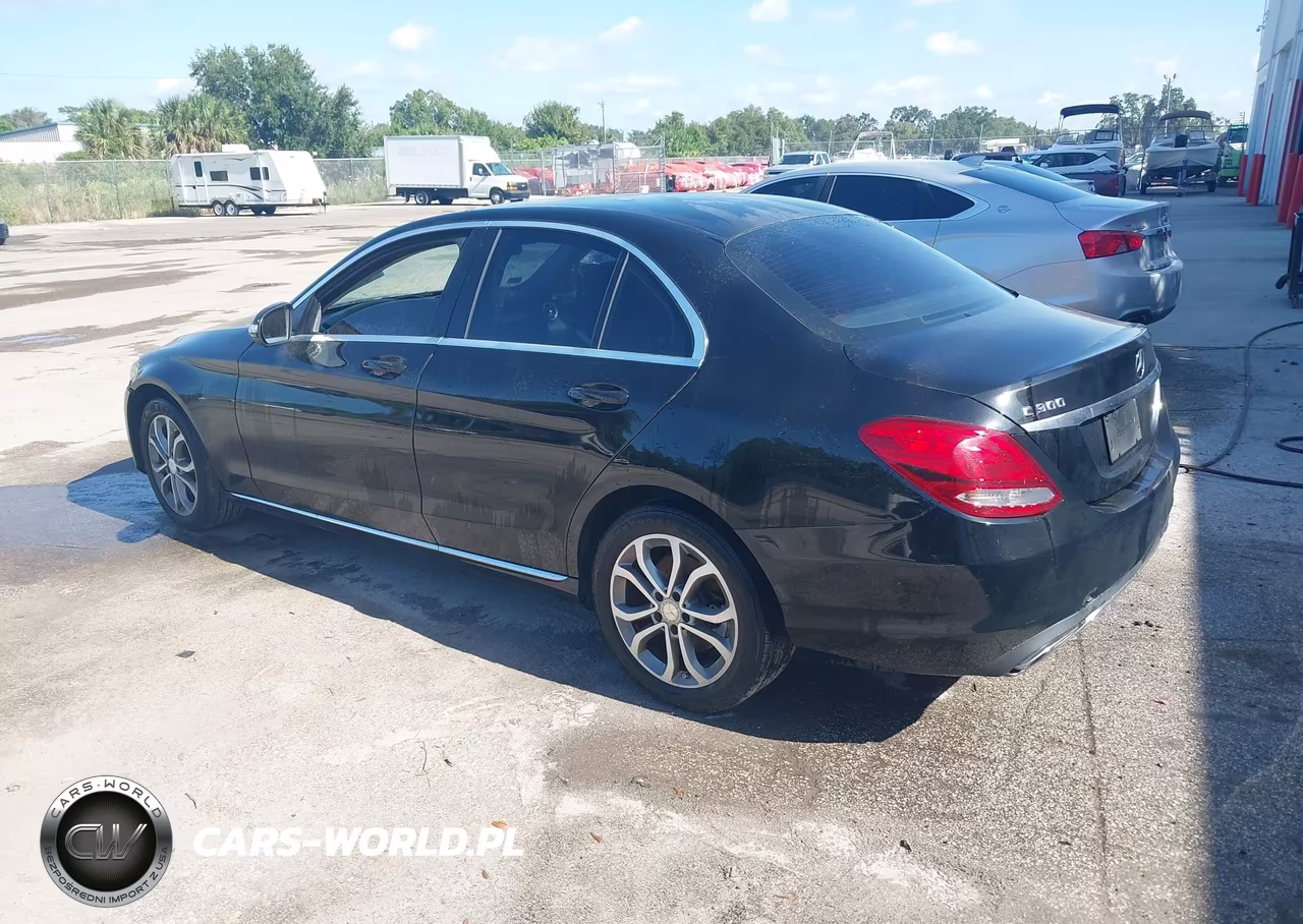 2015 Mercedes-Benz C 300 VIN:55SWF4JB7FU045185 - 3
