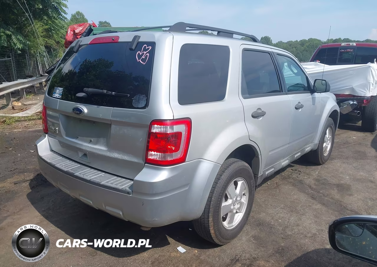 2011 Ford Escape Xlt VIN:1FMCU0D77BKC48774 - 4