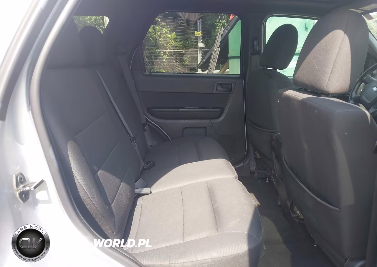 2011 Ford Escape Xlt VIN:1FMCU0D77BKC48774 - 8