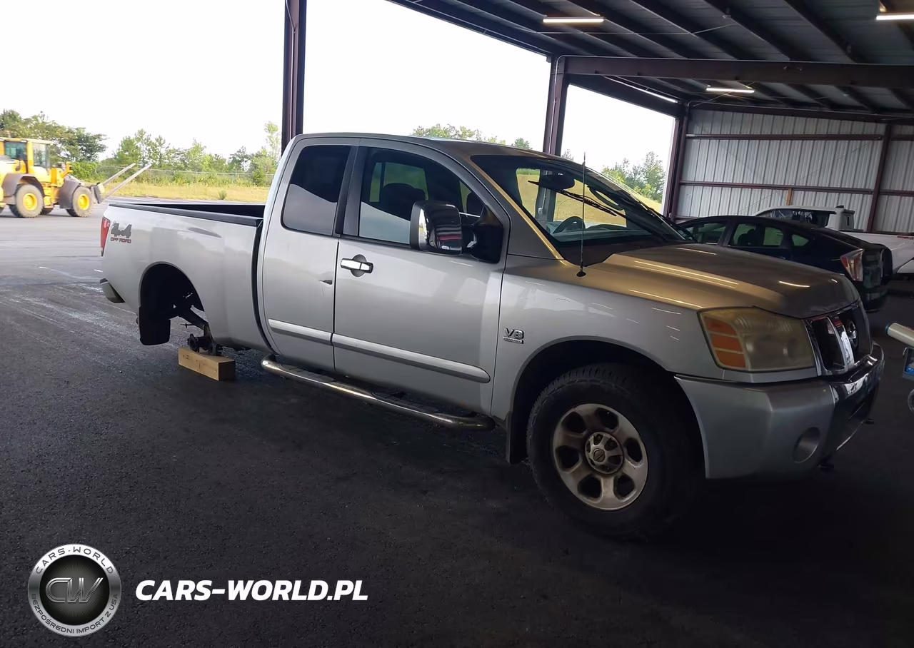 2004 Nissan Titan Se