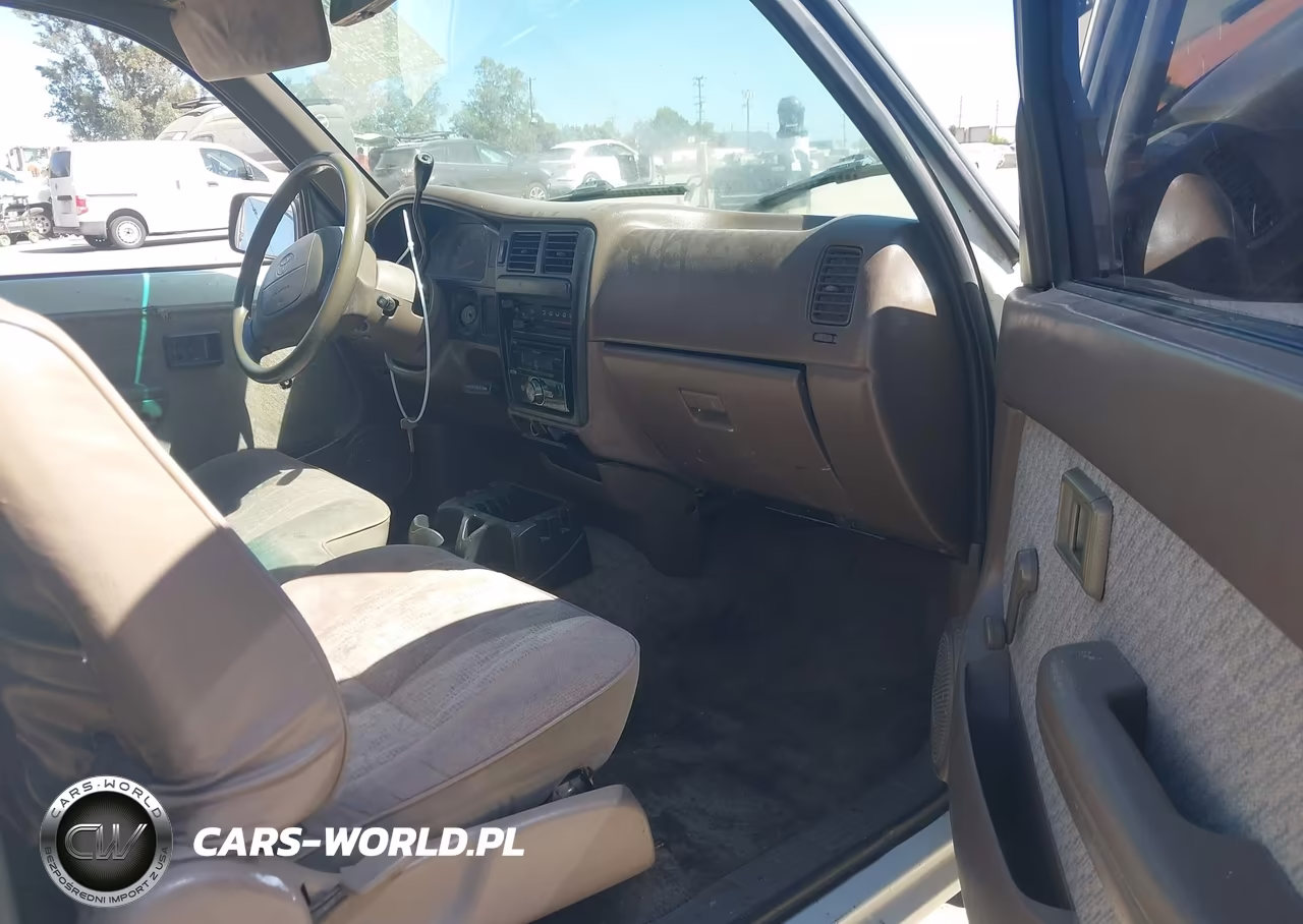1996 Toyota Tacoma Xtracab VIN:4TAVL52N1TZ099796 - 5