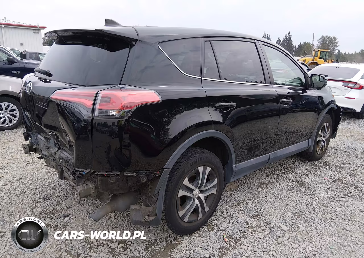 2018 Toyota Rav4 Le VIN:2T3ZFREV2JW480909 - 4