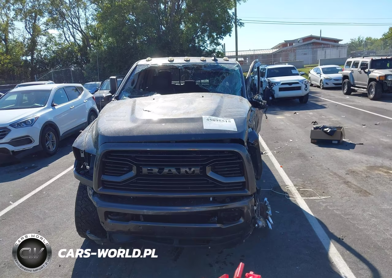 2018 Ram 2500 Laramie 4X4 6'4 Box VIN:3C6UR5FL8JG427159 - 11