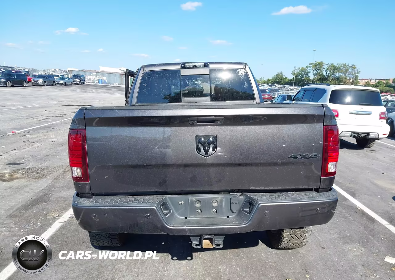 2018 Ram 2500 Laramie 4X4 6'4 Box VIN:3C6UR5FL8JG427159 - 15