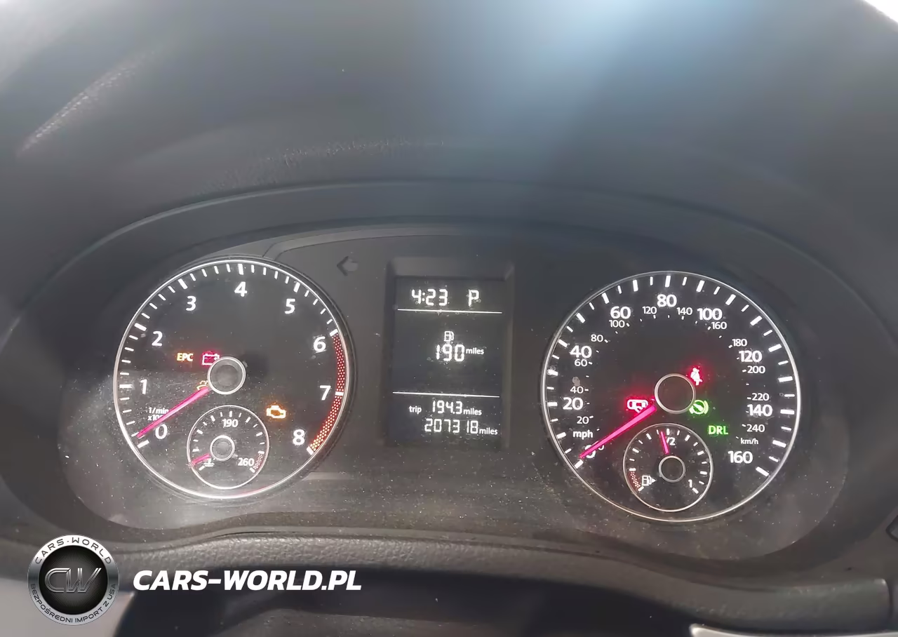 2015 Volkswagen Passat 1.8T S VIN:1VWAT7A36FC038883 - 7