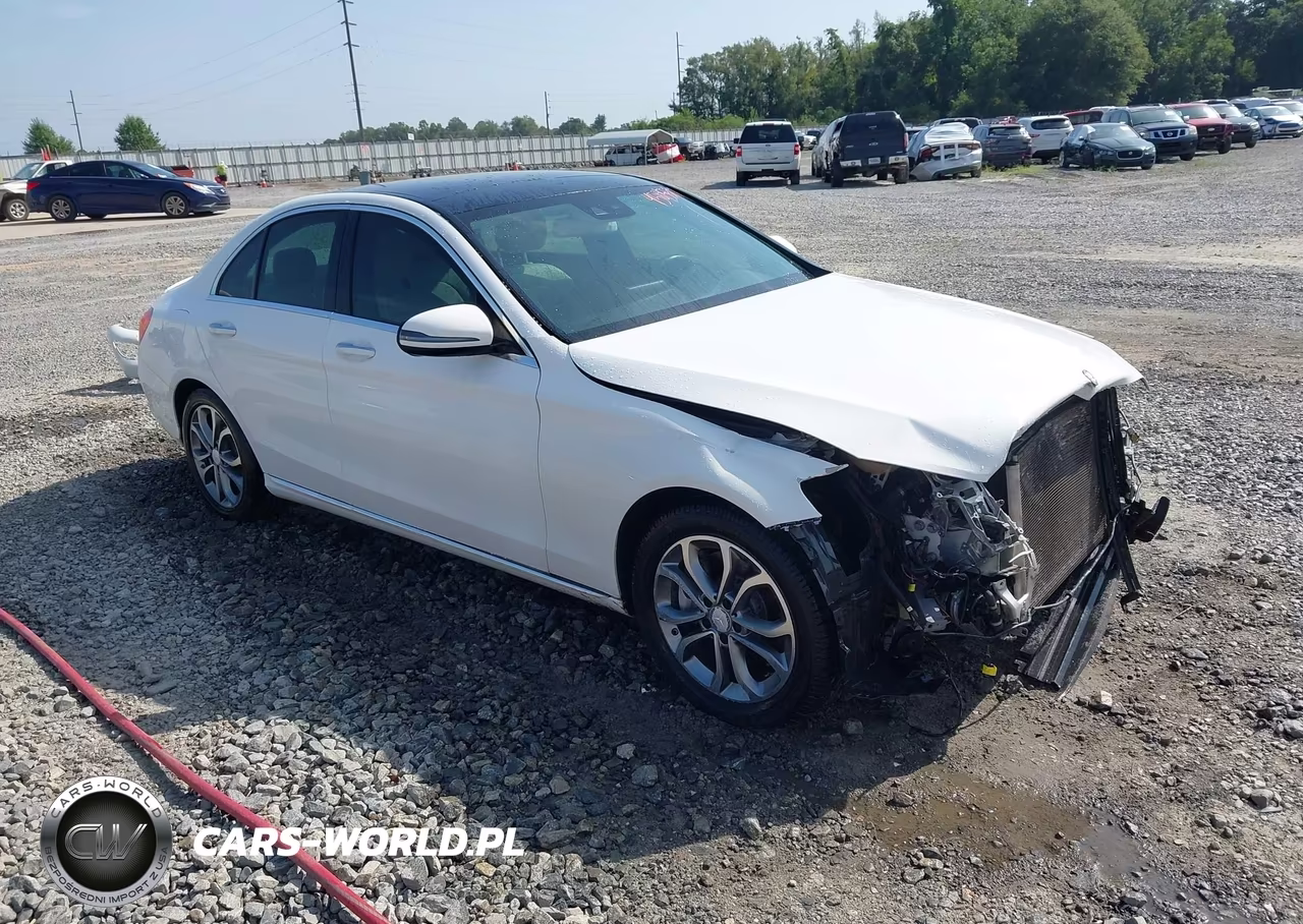 2016 Mercedes-Benz C 300 4Matic – zdjęcie 1 z 16