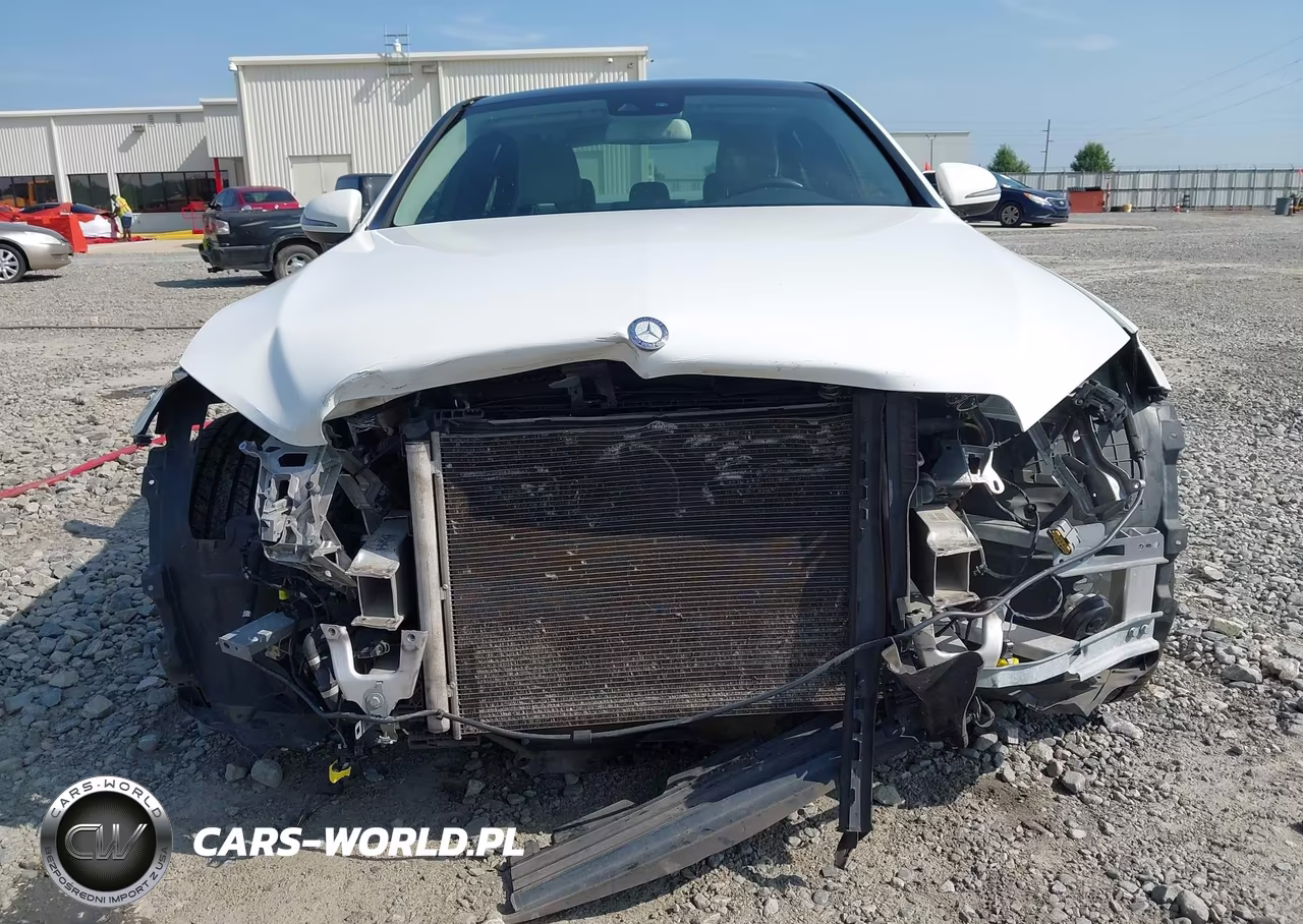 2016 Mercedes-Benz C 300 4Matic VIN:55SWF4KBXGU125774 - 6