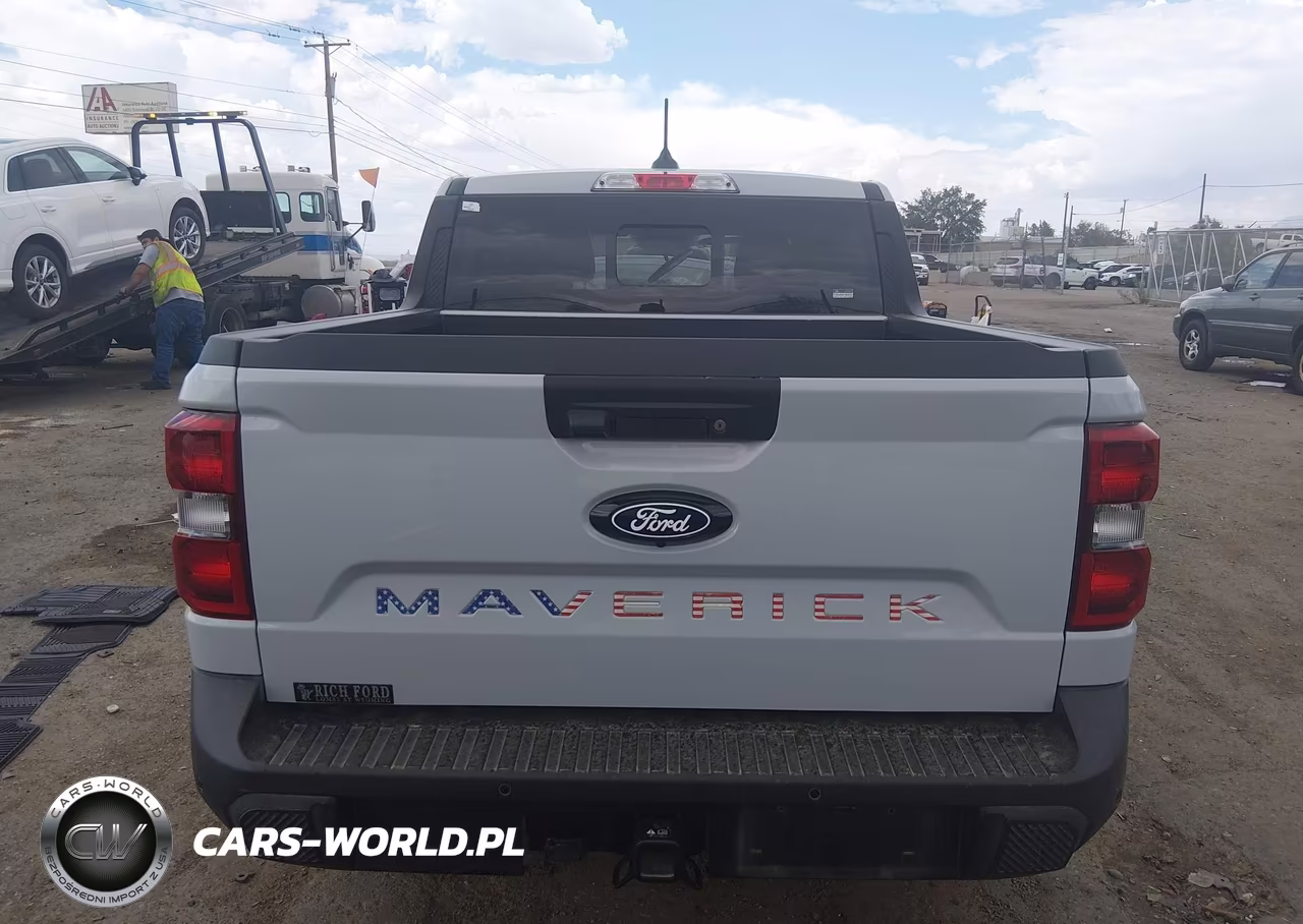 2025 Ford Maverick Lariat VIN:3FTTW8S30SRB45429 - 16
