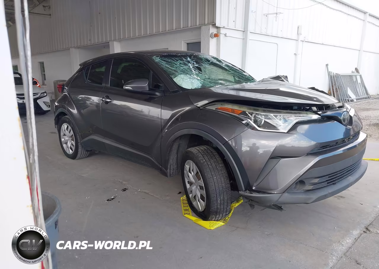 2019 Toyota C-Hr Le – zdjęcie 1 z 17