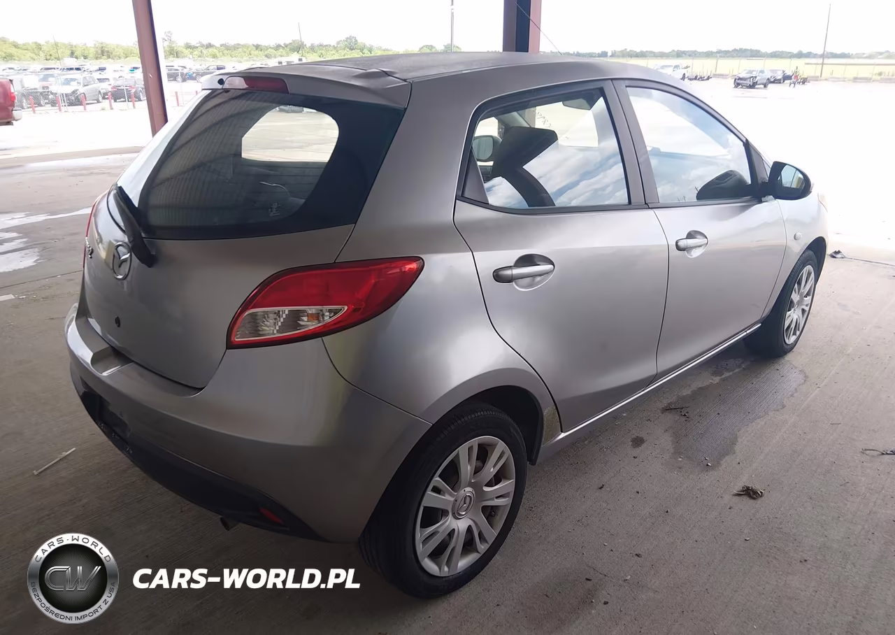2011 Mazda Mazda2 Sport VIN:JM1DE1HY9B0128954 - 4