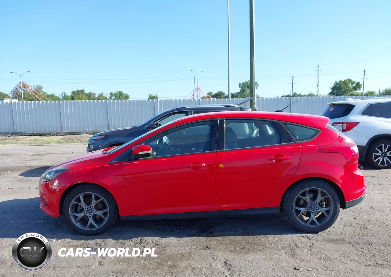 2013 Ford Focus Se VIN:1FADP3K20DL249809 - 14