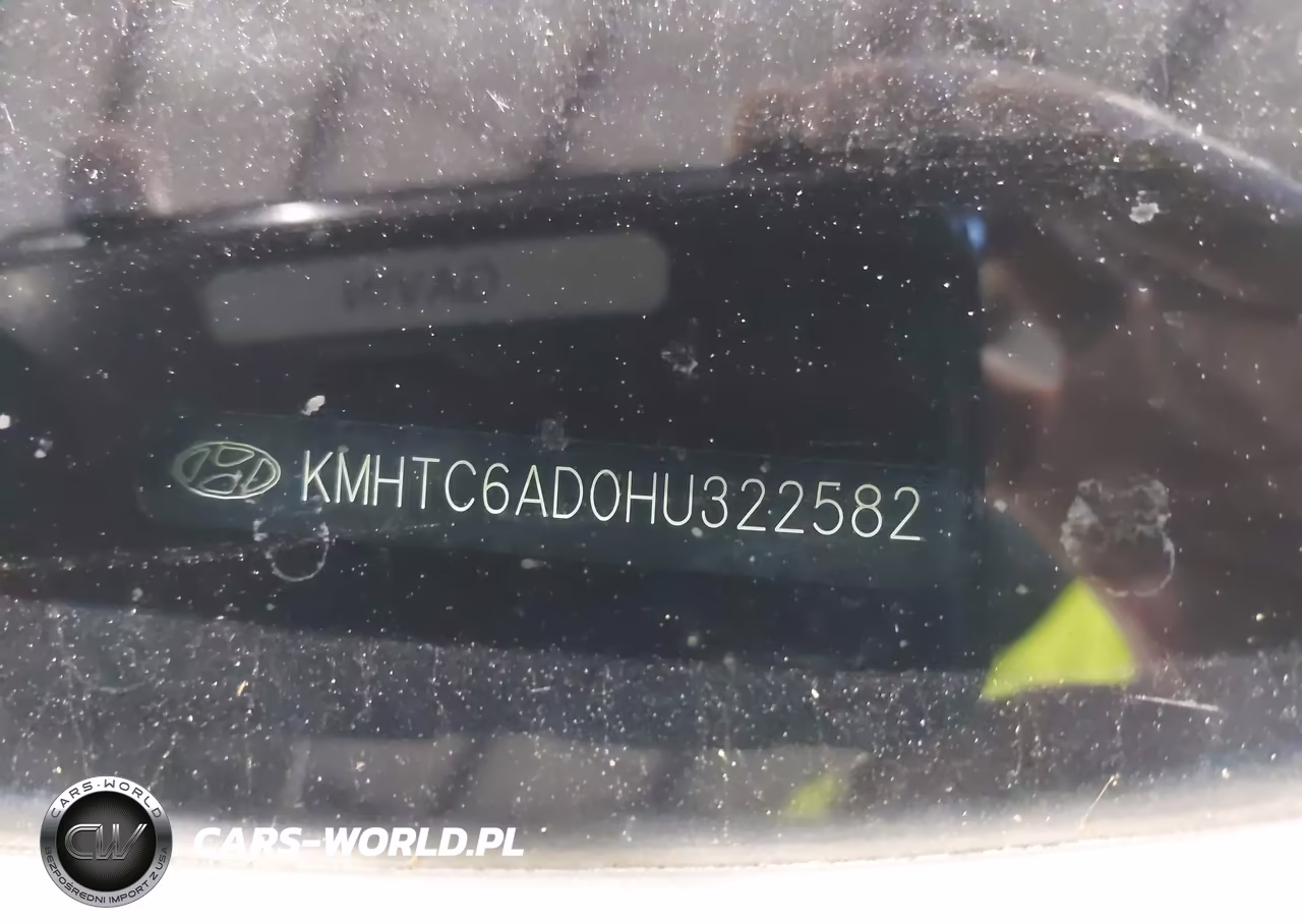 2017 Hyundai Veloster VIN:KMHTC6AD0HU322582 - 12